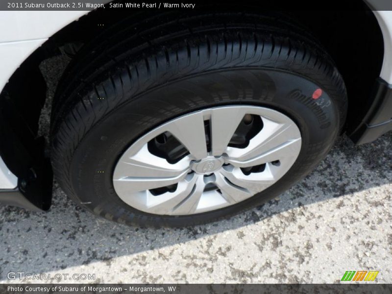 Satin White Pearl / Warm Ivory 2011 Subaru Outback 2.5i Wagon