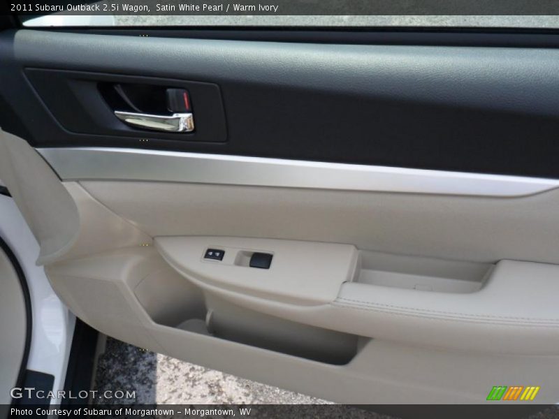 Satin White Pearl / Warm Ivory 2011 Subaru Outback 2.5i Wagon