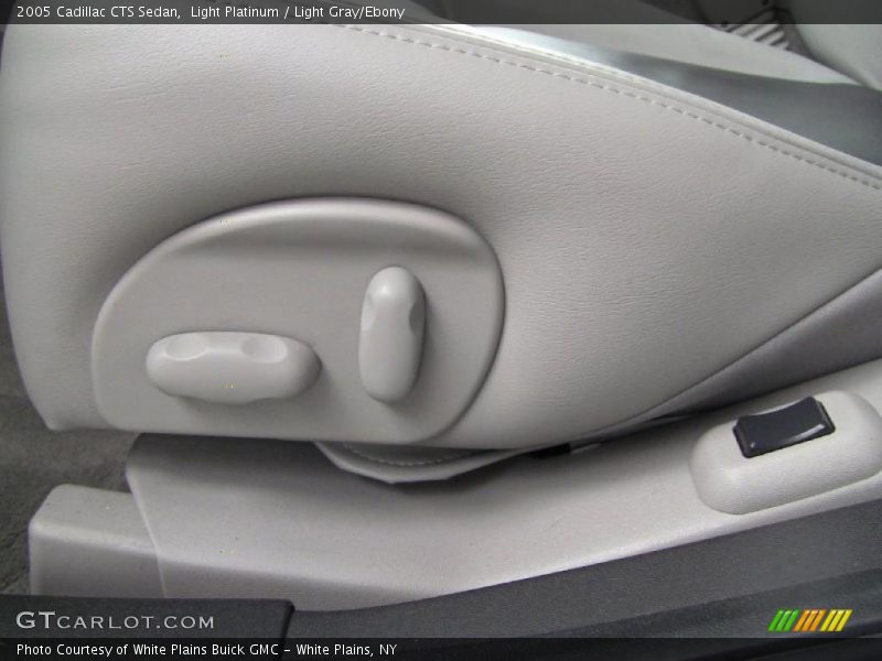 Light Platinum / Light Gray/Ebony 2005 Cadillac CTS Sedan