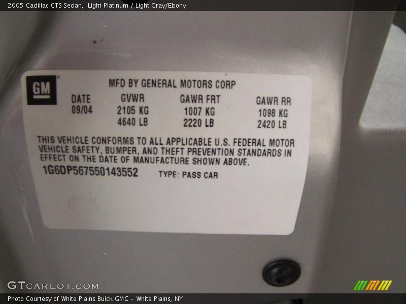 Light Platinum / Light Gray/Ebony 2005 Cadillac CTS Sedan