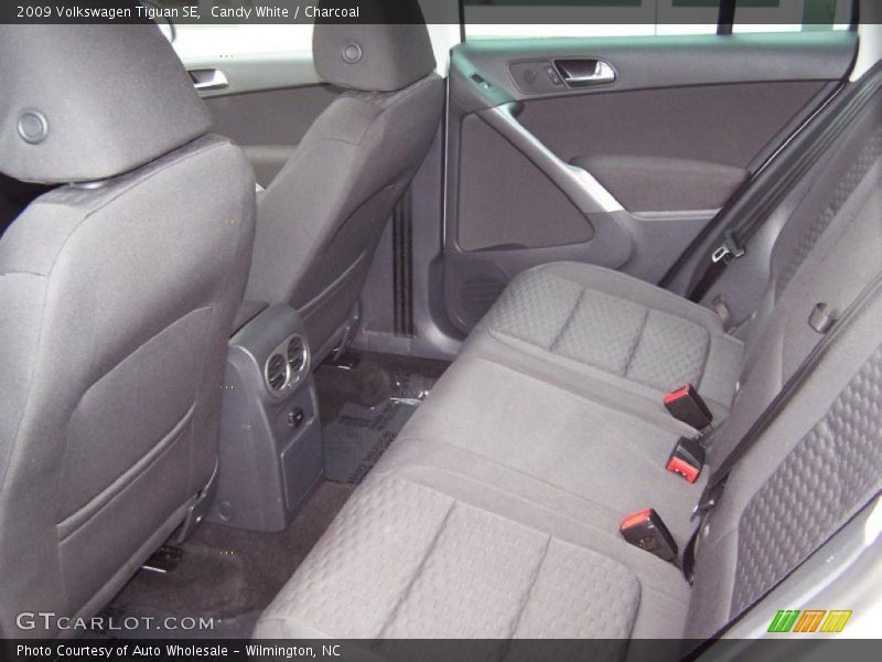 Candy White / Charcoal 2009 Volkswagen Tiguan SE
