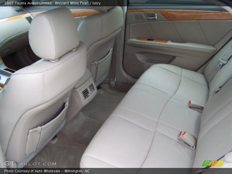 Blizzard White Pearl / Ivory 2007 Toyota Avalon Limited