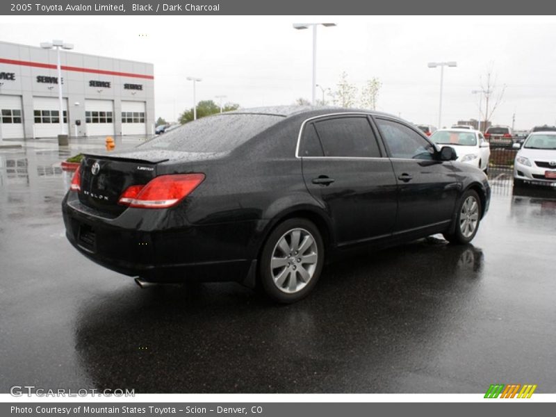 Black / Dark Charcoal 2005 Toyota Avalon Limited