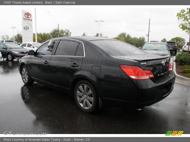 Black / Dark Charcoal 2005 Toyota Avalon Limited