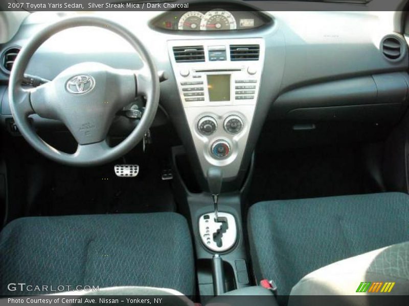 Silver Streak Mica / Dark Charcoal 2007 Toyota Yaris Sedan