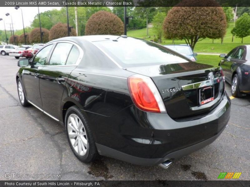 Tuxedo Black Metallic / Charcoal Black 2009 Lincoln MKS AWD Sedan
