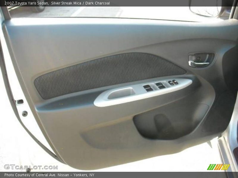 Silver Streak Mica / Dark Charcoal 2007 Toyota Yaris Sedan