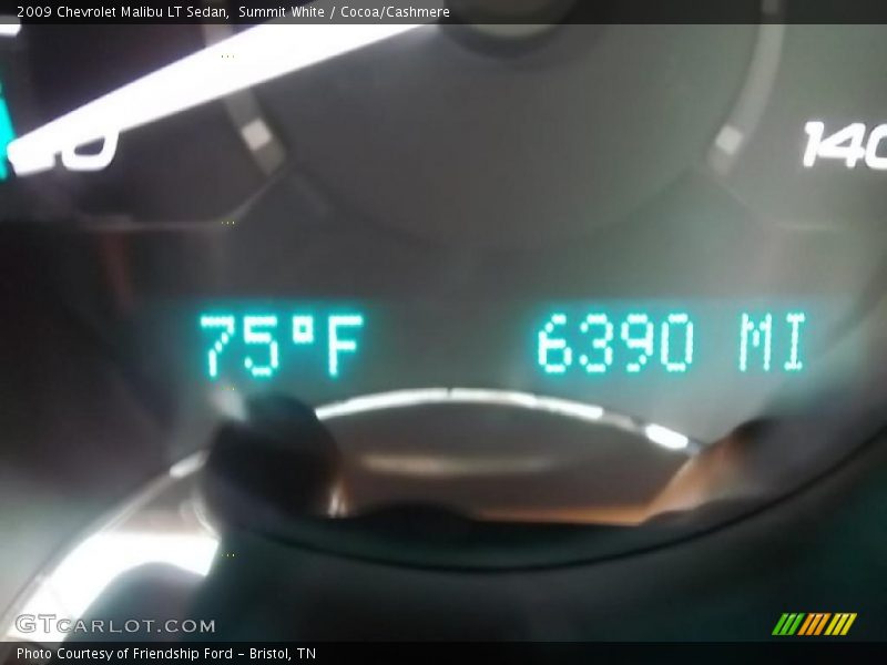 Summit White / Cocoa/Cashmere 2009 Chevrolet Malibu LT Sedan