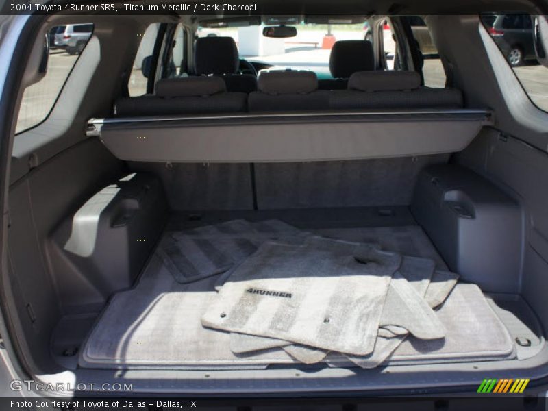 Titanium Metallic / Dark Charcoal 2004 Toyota 4Runner SR5