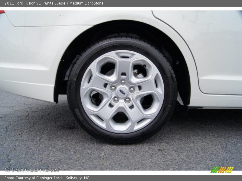 White Suede / Medium Light Stone 2011 Ford Fusion SE
