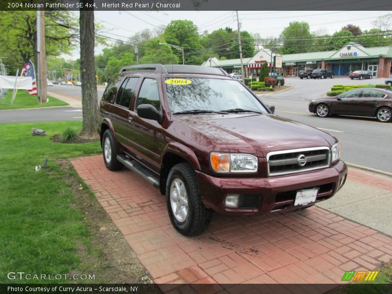 Merlot Red Pearl / Charcoal 2004 Nissan Pathfinder SE 4x4