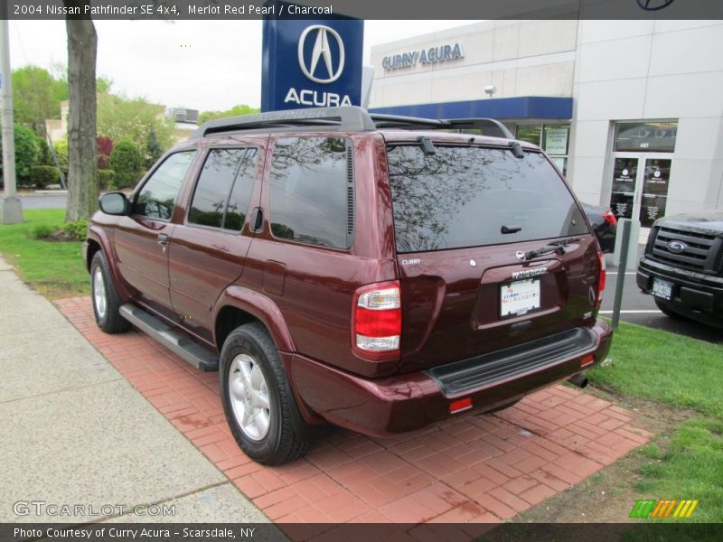 Merlot Red Pearl / Charcoal 2004 Nissan Pathfinder SE 4x4
