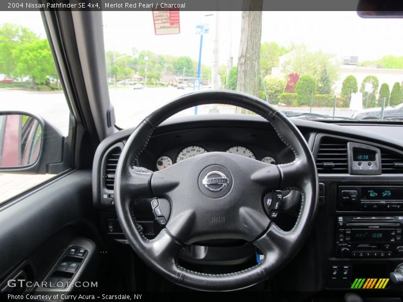 Merlot Red Pearl / Charcoal 2004 Nissan Pathfinder SE 4x4
