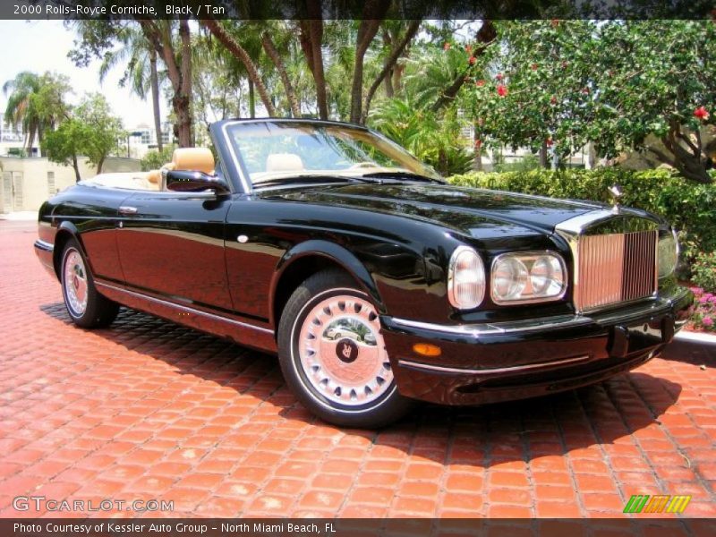 Front 3/4 View of 2000 Corniche 