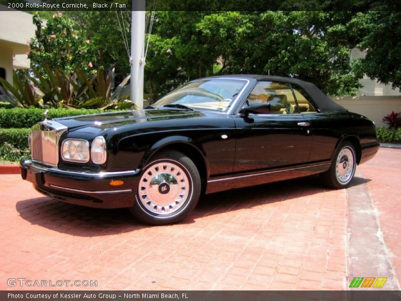 Front 3/4 View of 2000 Corniche 