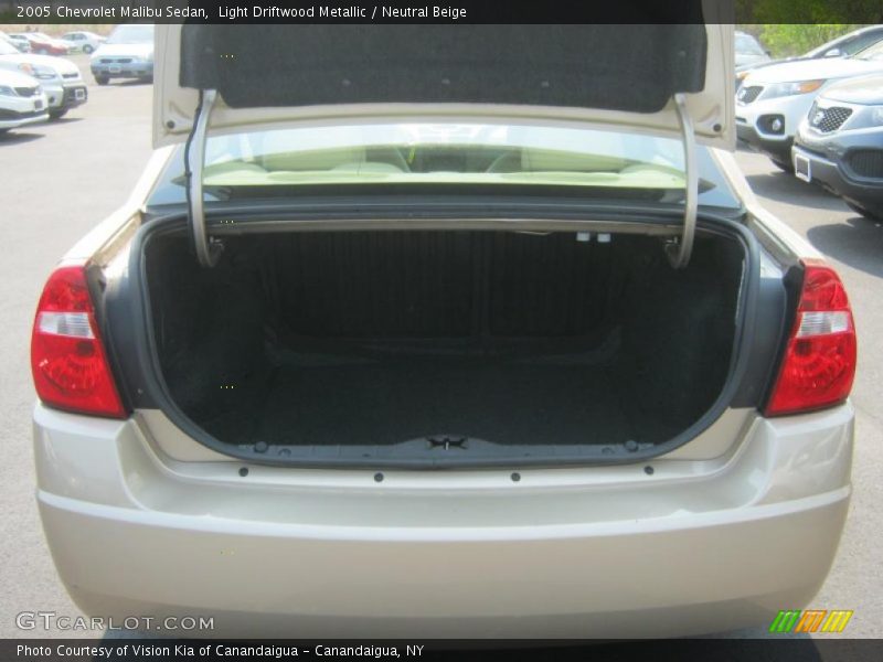 Light Driftwood Metallic / Neutral Beige 2005 Chevrolet Malibu Sedan