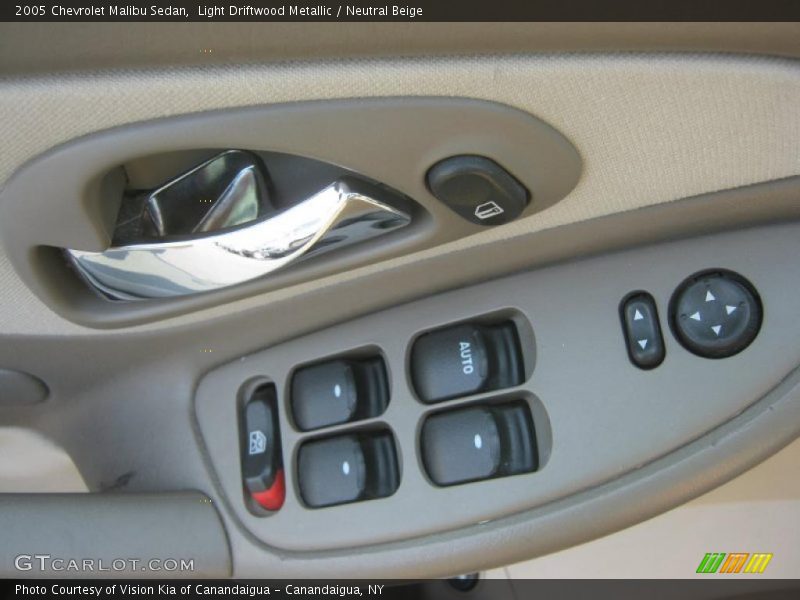 Light Driftwood Metallic / Neutral Beige 2005 Chevrolet Malibu Sedan