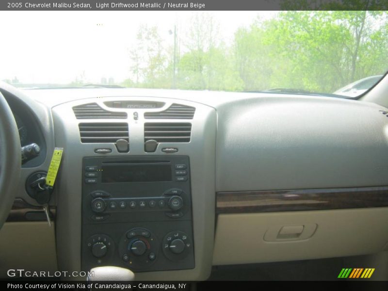 Light Driftwood Metallic / Neutral Beige 2005 Chevrolet Malibu Sedan