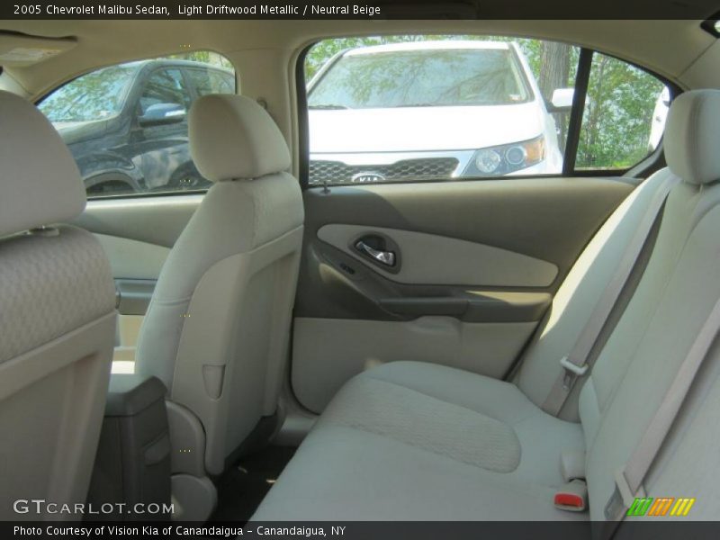 Light Driftwood Metallic / Neutral Beige 2005 Chevrolet Malibu Sedan