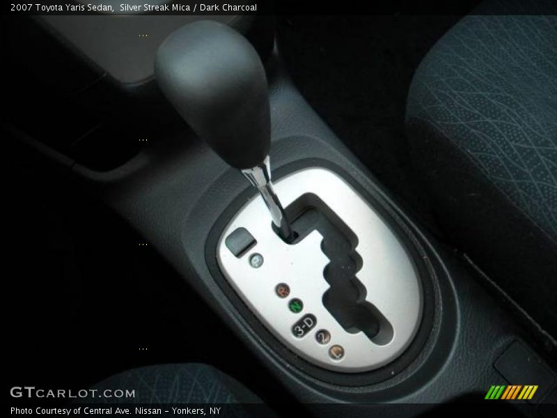 Silver Streak Mica / Dark Charcoal 2007 Toyota Yaris Sedan
