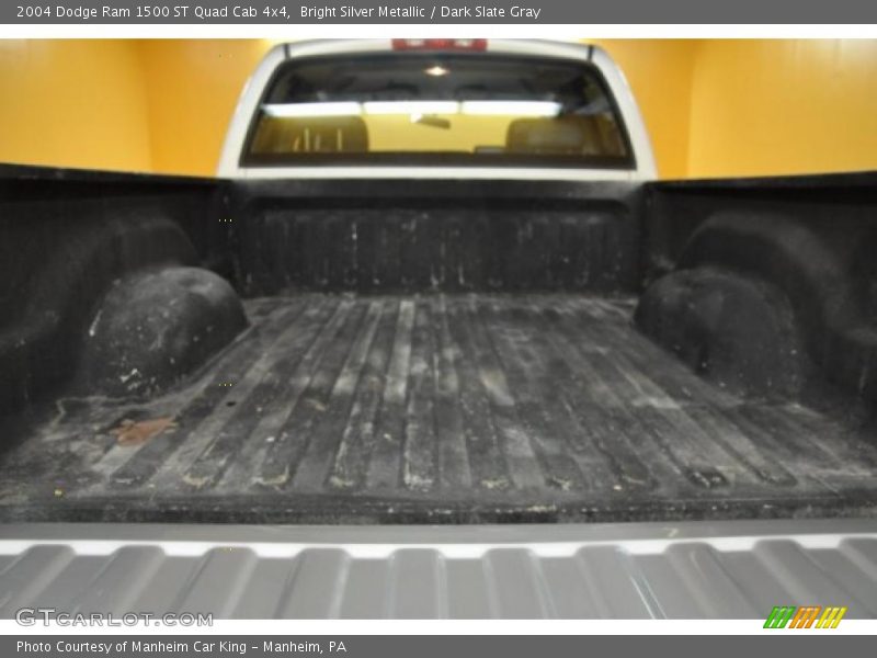 Bright Silver Metallic / Dark Slate Gray 2004 Dodge Ram 1500 ST Quad Cab 4x4