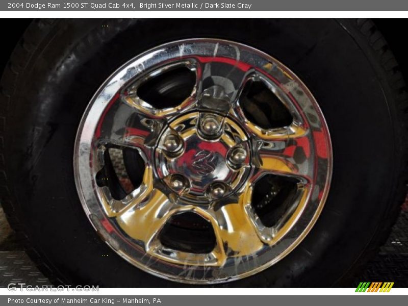 Bright Silver Metallic / Dark Slate Gray 2004 Dodge Ram 1500 ST Quad Cab 4x4