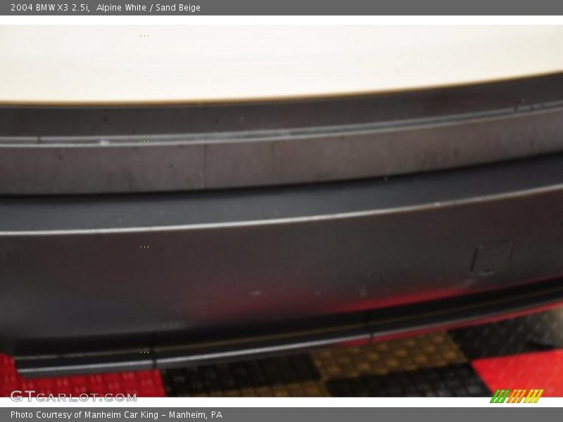 Alpine White / Sand Beige 2004 BMW X3 2.5i
