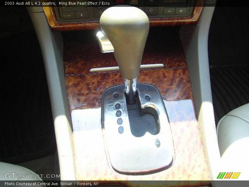 Ming Blue Pearl Effect / Ecru 2003 Audi A8 L 4.2 quattro