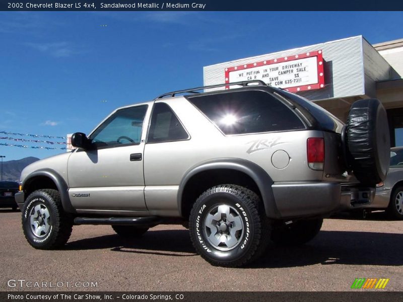 Sandalwood Metallic / Medium Gray 2002 Chevrolet Blazer LS 4x4