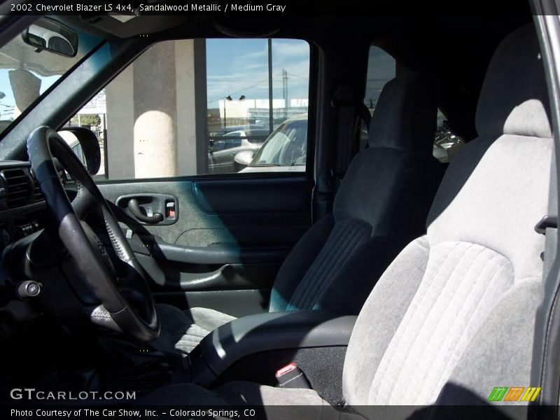 Sandalwood Metallic / Medium Gray 2002 Chevrolet Blazer LS 4x4