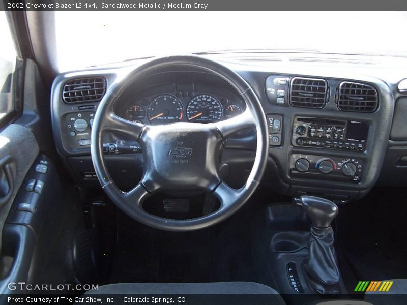 Sandalwood Metallic / Medium Gray 2002 Chevrolet Blazer LS 4x4