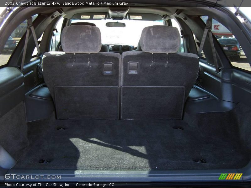 Sandalwood Metallic / Medium Gray 2002 Chevrolet Blazer LS 4x4