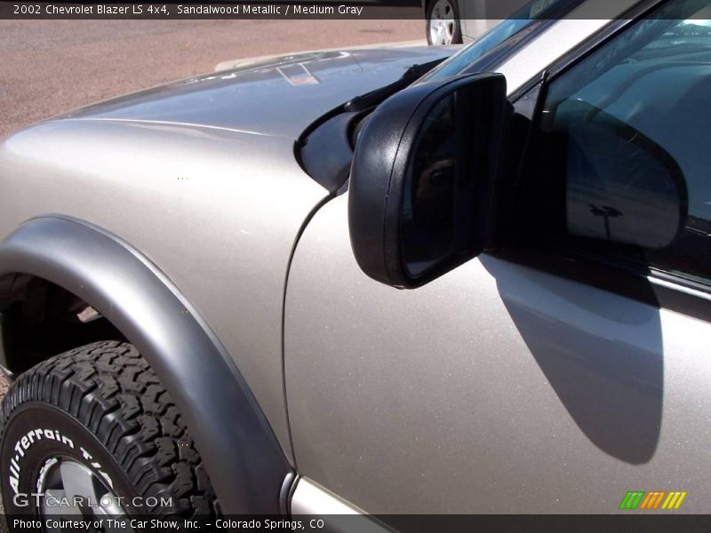 Sandalwood Metallic / Medium Gray 2002 Chevrolet Blazer LS 4x4