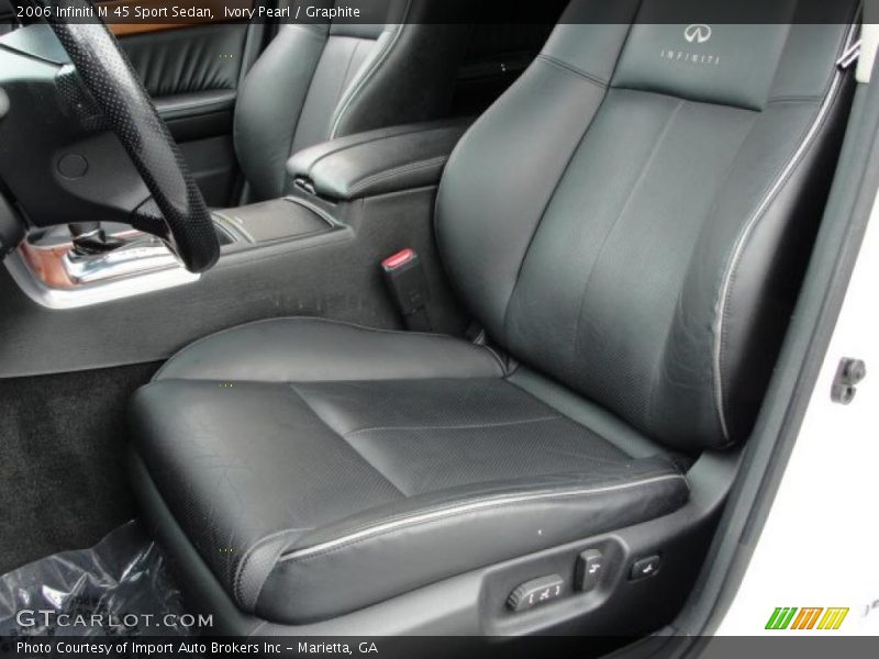 Ivory Pearl / Graphite 2006 Infiniti M 45 Sport Sedan
