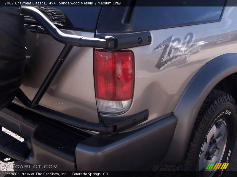 Sandalwood Metallic / Medium Gray 2002 Chevrolet Blazer LS 4x4