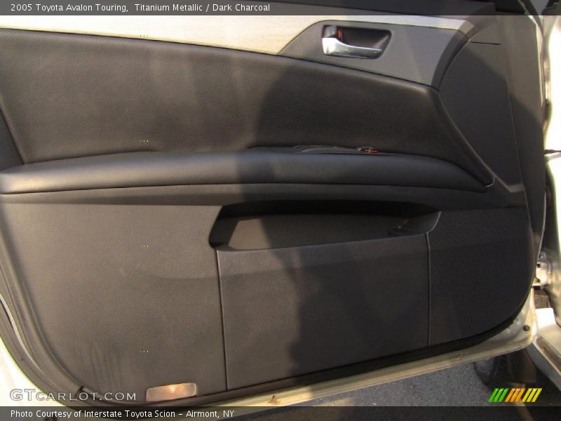 Titanium Metallic / Dark Charcoal 2005 Toyota Avalon Touring