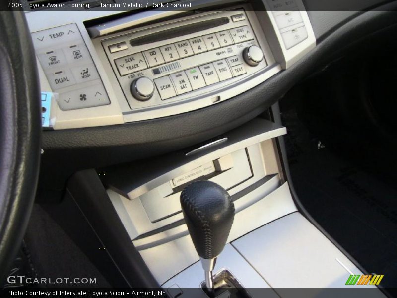 Titanium Metallic / Dark Charcoal 2005 Toyota Avalon Touring
