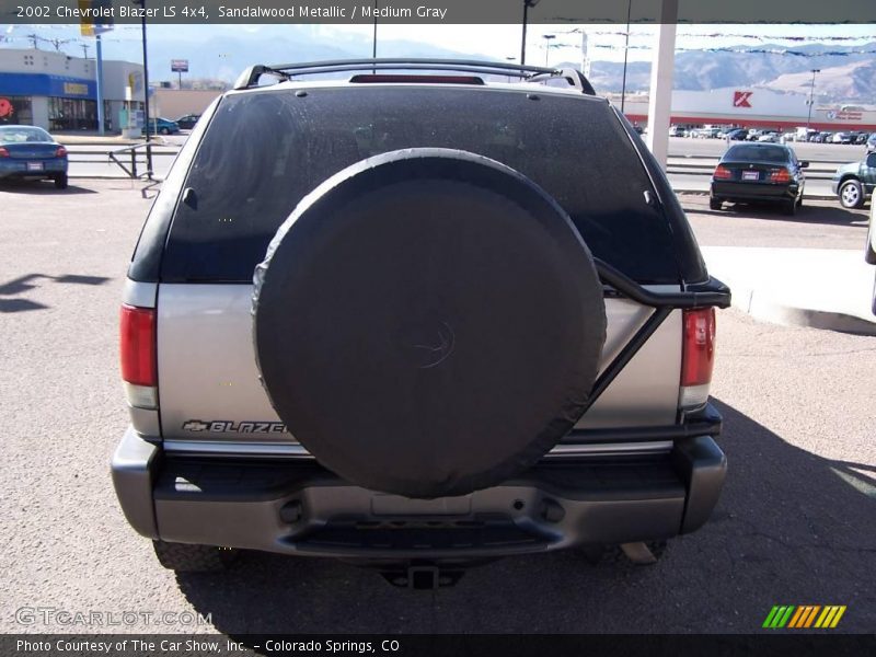 Sandalwood Metallic / Medium Gray 2002 Chevrolet Blazer LS 4x4