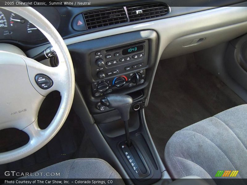 Summit White / Neutral 2005 Chevrolet Classic