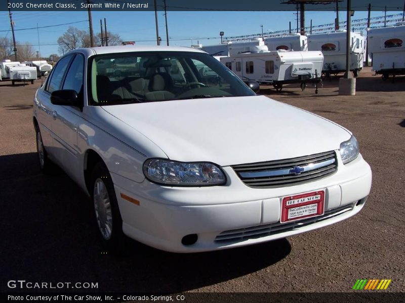 Summit White / Neutral 2005 Chevrolet Classic