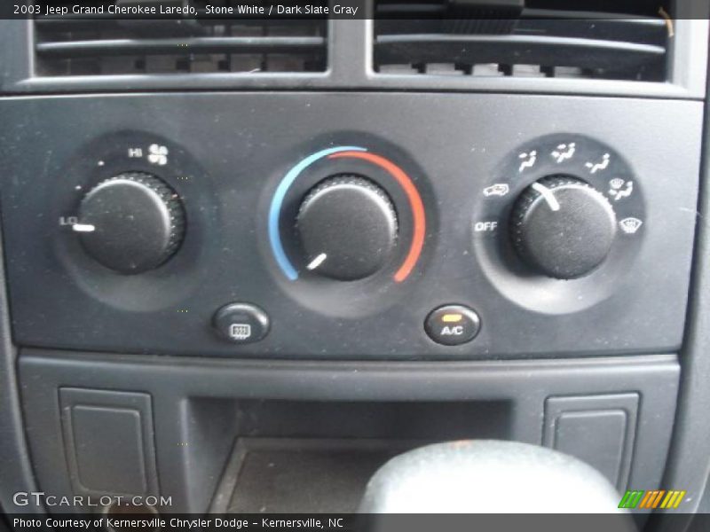 Stone White / Dark Slate Gray 2003 Jeep Grand Cherokee Laredo