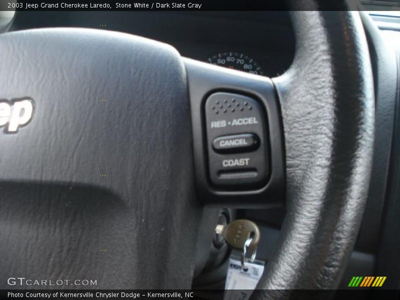Stone White / Dark Slate Gray 2003 Jeep Grand Cherokee Laredo