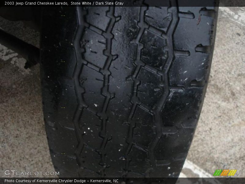 Stone White / Dark Slate Gray 2003 Jeep Grand Cherokee Laredo