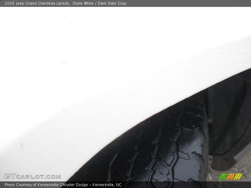 Stone White / Dark Slate Gray 2003 Jeep Grand Cherokee Laredo