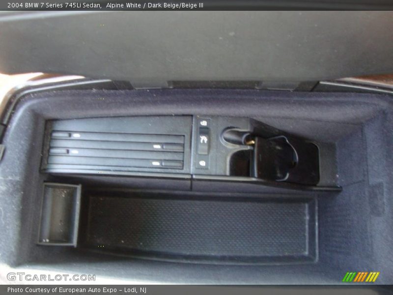 Alpine White / Dark Beige/Beige III 2004 BMW 7 Series 745Li Sedan