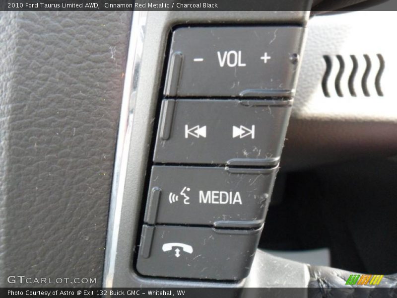 Controls of 2010 Taurus Limited AWD