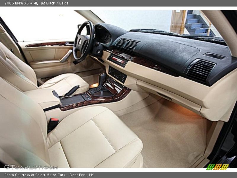 Jet Black / Beige 2006 BMW X5 4.4i