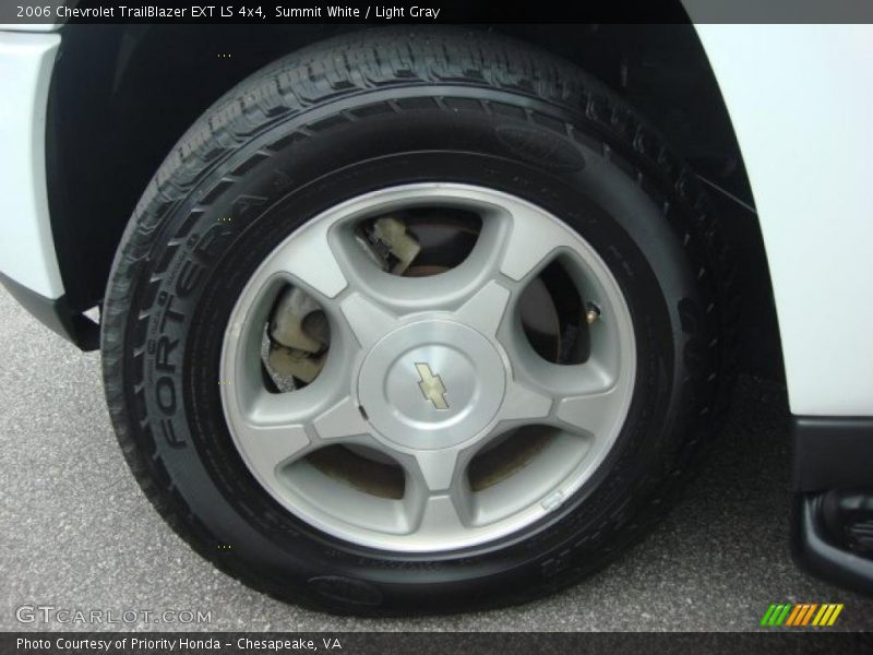 Summit White / Light Gray 2006 Chevrolet TrailBlazer EXT LS 4x4
