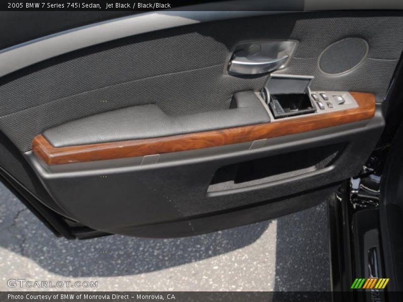 Jet Black / Black/Black 2005 BMW 7 Series 745i Sedan
