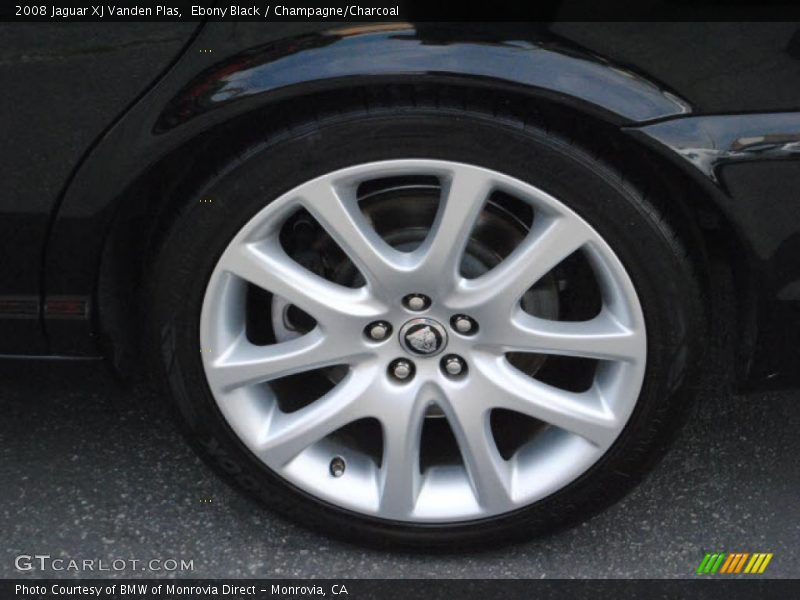 Ebony Black / Champagne/Charcoal 2008 Jaguar XJ Vanden Plas